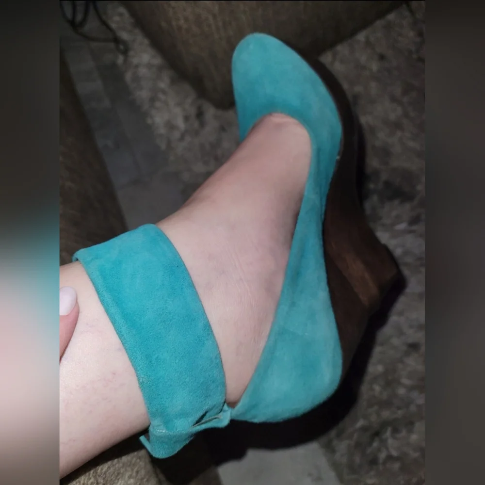 Diane Von Furstenberg Teal Suede Wedge Heels Sz 7 - Picture 9 of 9